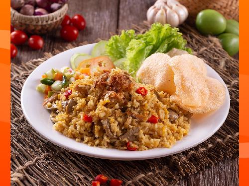 Nasi goreng menu GoFood hemat dengan pilihan topping beragam