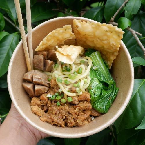 Mie ayam sebagai inspirasi menu hemat GoFood untuk pesanan harian