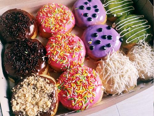 Donat GoFood sebagai snack manis untuk sendiri atau bersama