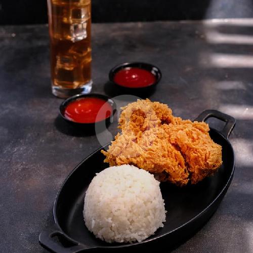 Fried chicken GoFood untuk makan siang makan malam atau pesanan bersama